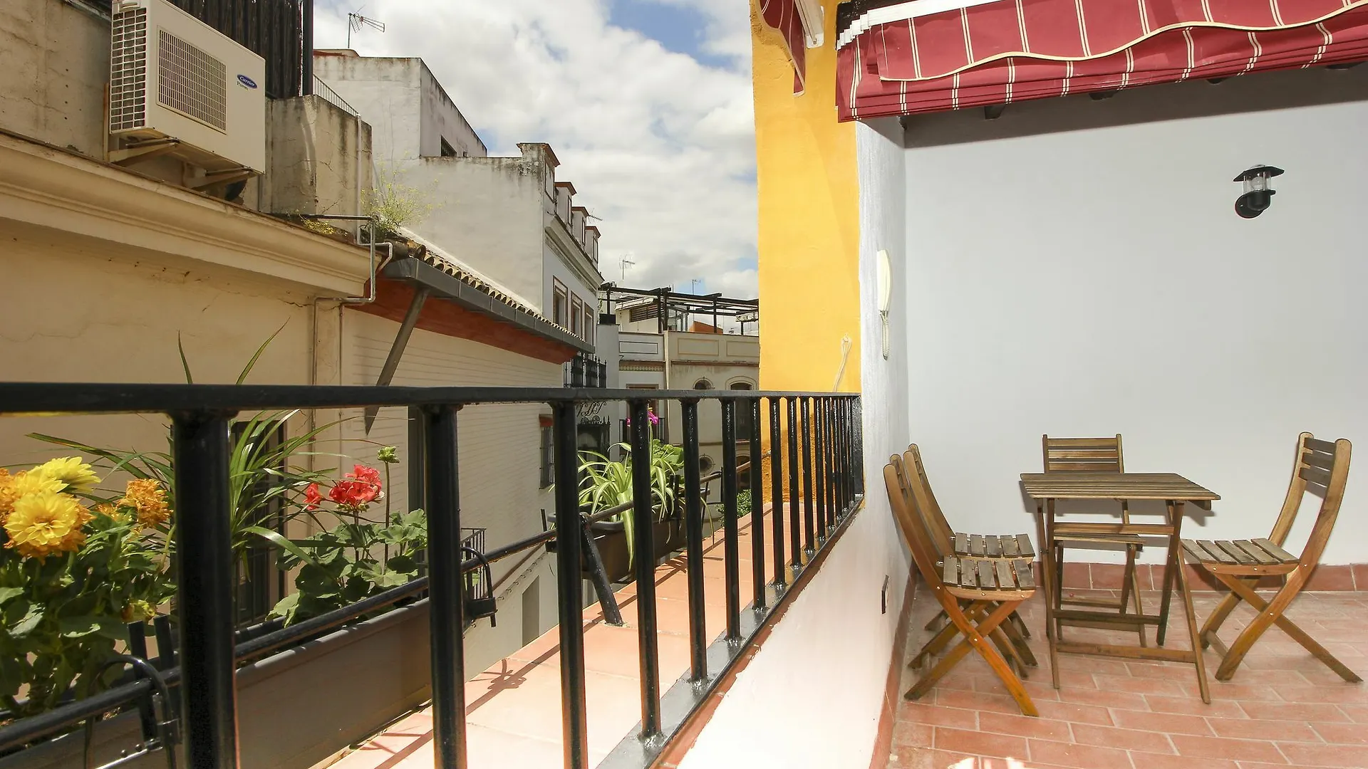 Deluxe Apartment Arco Del Postigo location